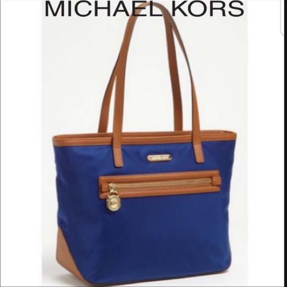 Michael Kors Handbags - 💝 MICHAEL KORS TOTE
